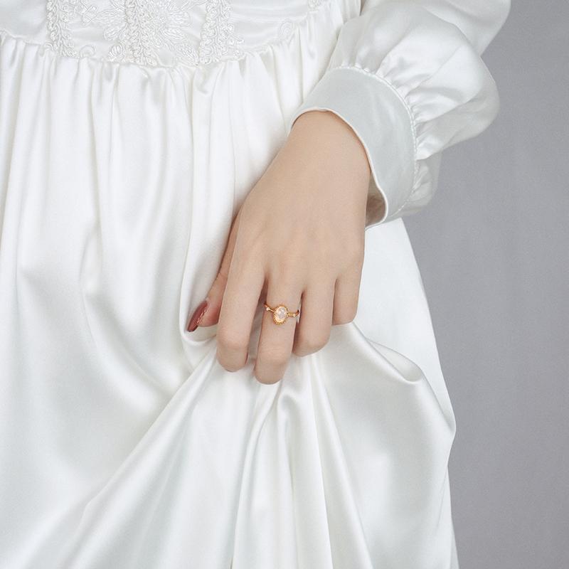 Vintage Replica Rose Gold-Plated Ladies' Ring, Luxury & Magnificence